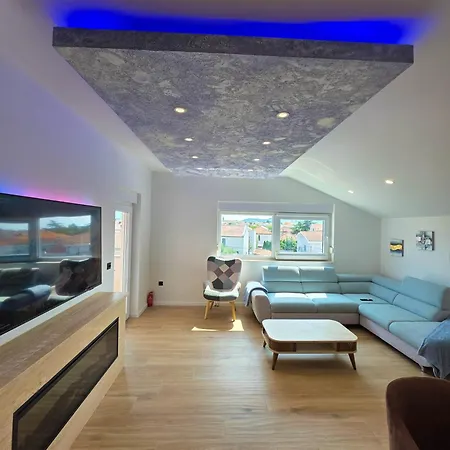 Sky Cube