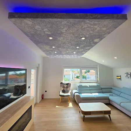 Sky Cube