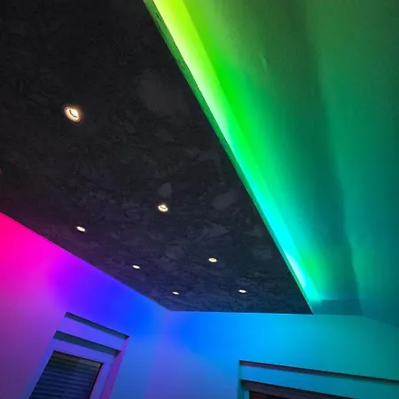 Sky Cube Apartment